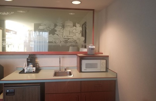 Salem Hotel | Shilo Inn Suites - Salem