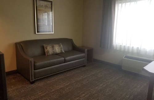 Salem Hotel | Shilo Inn Suites - Salem