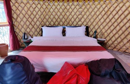 Burhanilkantha Bed & Breakfast | Shivapuri Heights Cottage