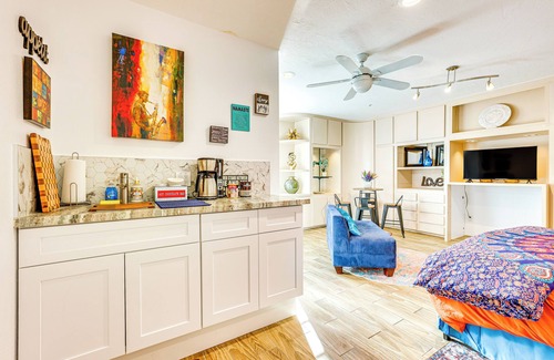 Avant Apartment | Shop, Golf & Hike: Modern Scottsdale Studio!
