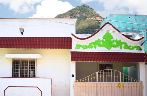 Tiruvannamalai House | Shree Anugraha Home Stays |nYour spiritual home away from home!