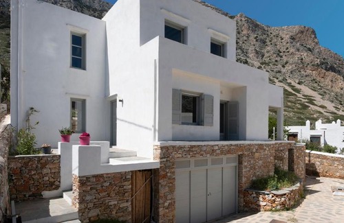Kamares Villa | Sifnos Bay Villa
