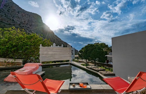 Kamares Villa | Sifnos Bay Villa