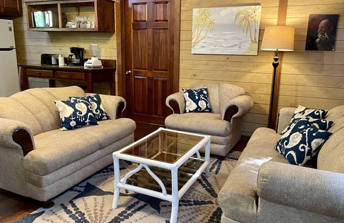 Antoneys Cay Cottage | Sit back and relax… your private cabana getaway home is here!