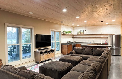 Cook House | Six bedroom, Five 1/2 bath private home on LAKE VERMILION with resort amenities
