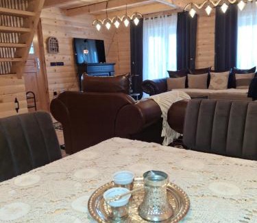 Sjenica House | Sjenica na dlanu