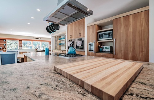 Sunday River Area House | Ski in, ski out! Custom Spa Retreat. Direct access to Sunday River Resort