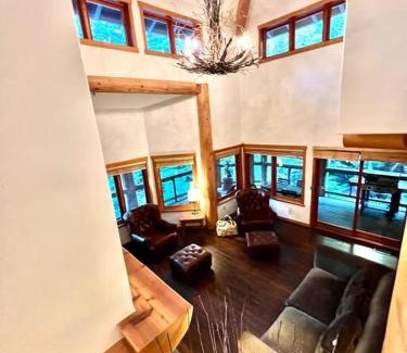 Nordic Estates House | Ski In/Ski Out Luxury Home w/jacuz/fireplace