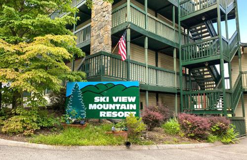 Chalet Village Apartment | Ski View Mountain Resort - 1102 Ski View Dr #108