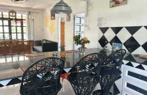 La Gaulette Apartment | Skipper Dan Bungalow