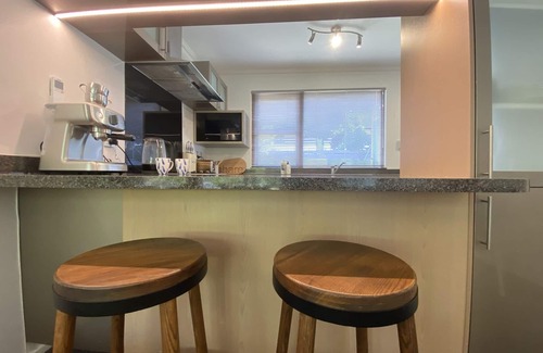 Takapuna Condo | Sky Blue Blomfield Spa! 2 min walk to Takapuna Beach!