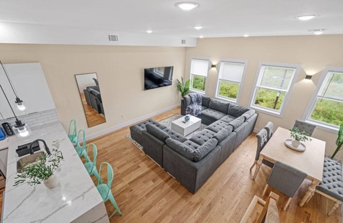 Communipaw Condo | Sky High Retreat near NYC W/Rooftop!