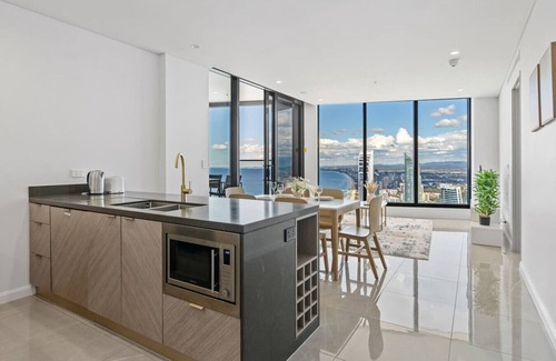 Surfers Paradise Apartment | SkyHigh Ocean Luxe | Balcony & Resort Amenities