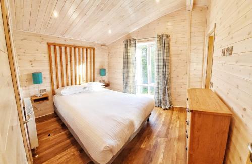 Arden House | Skyline Lodge Loch Lomond Castle Lodges