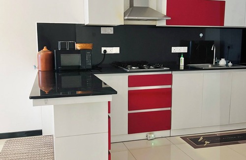 Rajagiriya Apartment | SKYLINE SUITE Luxury Penthouse at The Highness Rajagiriya