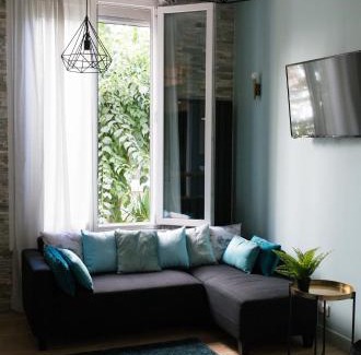 Gambetta Apartment | Sleep In Montpellier, cosy, central, 5 ch, 10p, Tram L1, 2,3 & 4