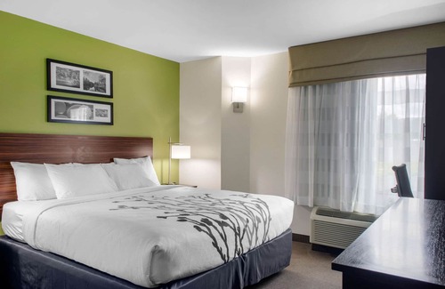 Broadmoor Hotel | Sleep Inn Baton Rouge East I-12