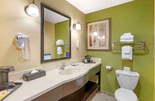 Redmond Hotel | Sleep Inn & Suites