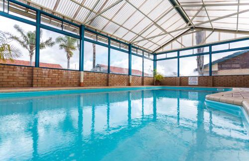 Mount Melville Hotel | Sleepwell Motel