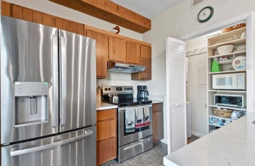 Wintergreen Cabin | Slope Side Suite
