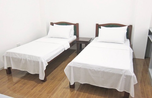 Santa Fe House | SMAK's Apartment - Twin Room | Bantayan Island | Santa Fe
