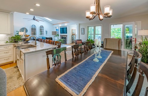 Wilmington House | Small private water front community on a tidal creek.