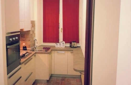 Genoa Historical Centre House | SMITHS & HERREROS (Codie CIN IT010025C2Q2M67QJW)