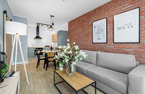 Grunwald Apartment | Smoluchowskiego 3 Poznań | Cosy Apartment with Parking | Balconies