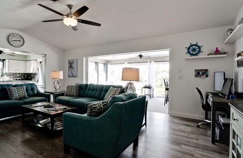 Palmetto House | Snead Island Getaway
