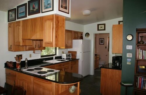 Palmetto Apartment | 'Snead Island Tree House' Waterfront Apartment on 2 Acre Lot