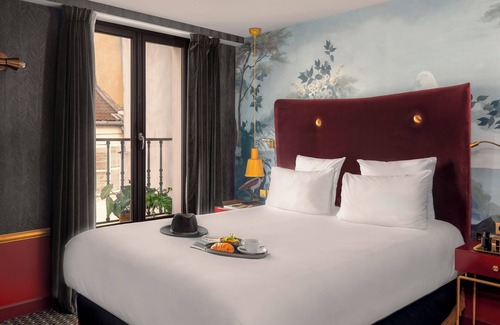 Les Halles Hotel | Snob Hotel