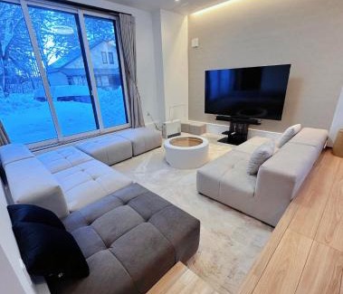 Iimori House | Snow Face