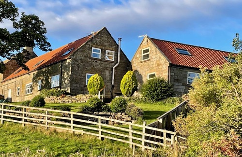 Danby Cottage | Snowdrop Cottage 1-bedroom (sleeps-2)