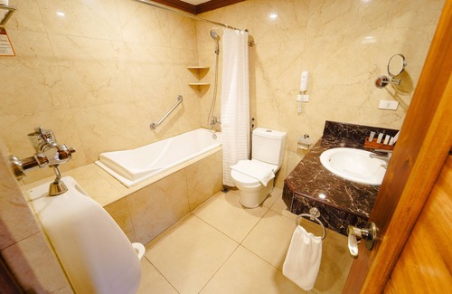 Pansol Hotel | Sol Y Viento Hotel