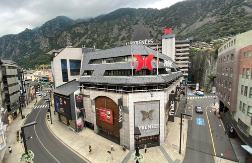 Avenida Meritxell Hotel | Somriu Hotel City M28