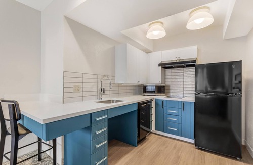 Herndon Hotel | Sonesta ES Suites Dulles Airport