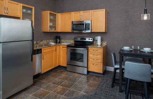 Arts/Warehouse District Hotel | Sonesta ES Suites New Orleans Convention Center