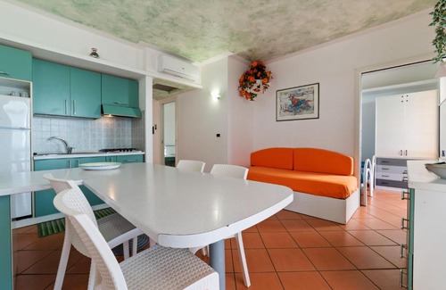 Villammare Apartment | Soothing Apartment in Villammare with Balcony