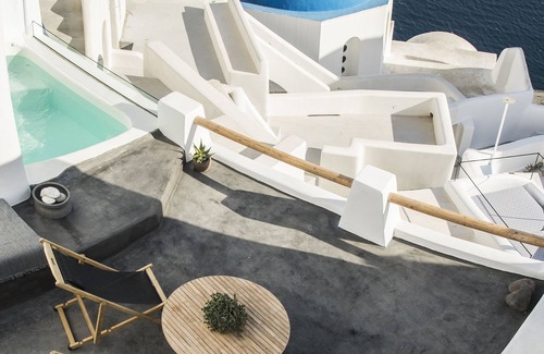 Oia Apartment | Sophia Castle View