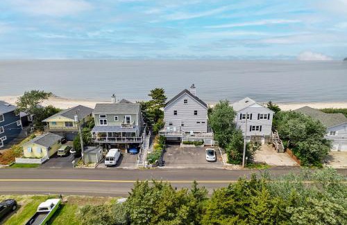 Wading River House | Soundview Beach House: 4BR,Panoramic Views 1.5hrsNYC