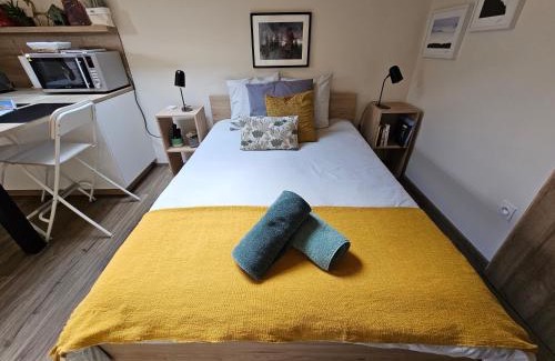 Nods Apartment | Sous le saule