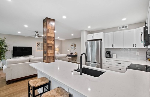 South Beach Condo | South Beach in Sea Pines! Beach & Salty dog are steps away