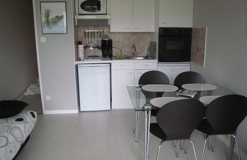 Hardelot-Plage Apartment | South-facing studio-cabin 29M2 on lawn, 100 m from beach, 2 private tennis courts