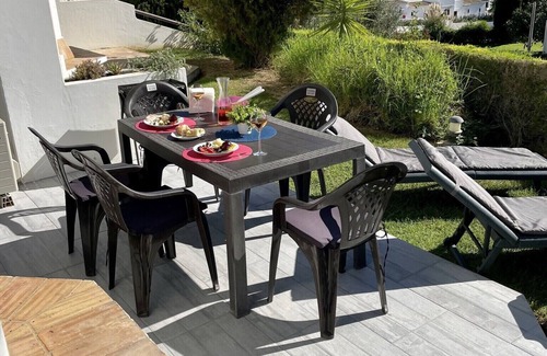 Alpouvar Apartment | South Facing ground floor Apt with gardens , Free Strong Fibre WI-Fi & Air Con