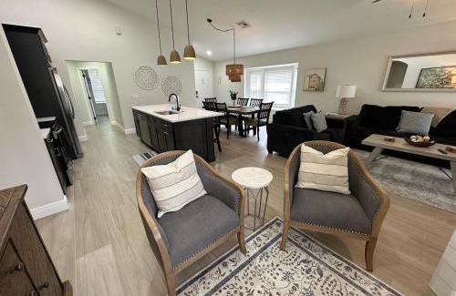 Haines City House | South Facing Pool Villa Spa Remodeled Floor to Ceiling Southern Dunes