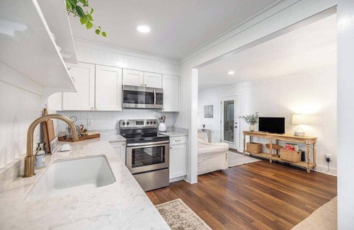 Seagrove Beach Cottage | South of 30A - Walk to Beach - Bikes Included!