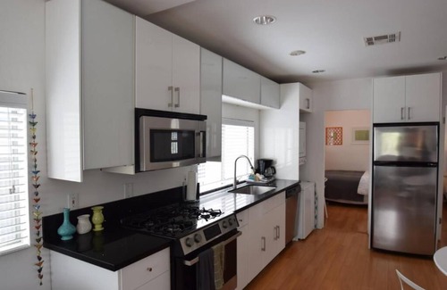 Venice Canals Hotel | South Venice Lodge