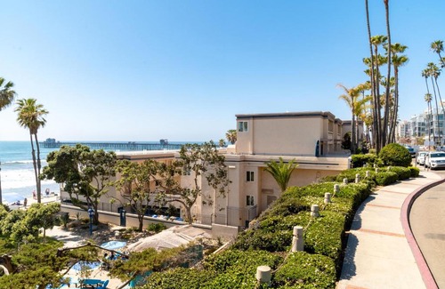 Townsite Resort | Southern California Beach Club