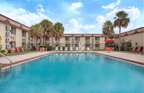 Titusville Hotel | Space Coast Hotel Titusville-Kennedy Space Center