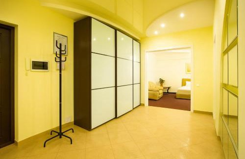 Riscani Apartment | Spacious 2 Bedroom Apartment